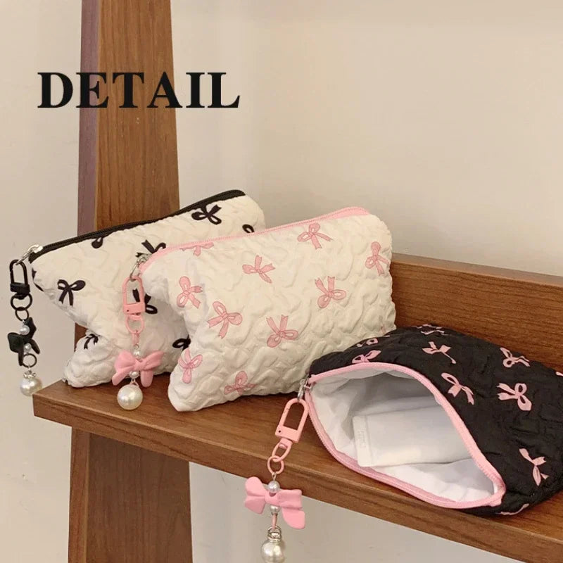 INS Pleated Bow Girl Makeup Pouch Cosmetic Bag Cute Women Portable Travel Organizer Purse Kawaii Pearl Bow Pendant Toiletry Bag